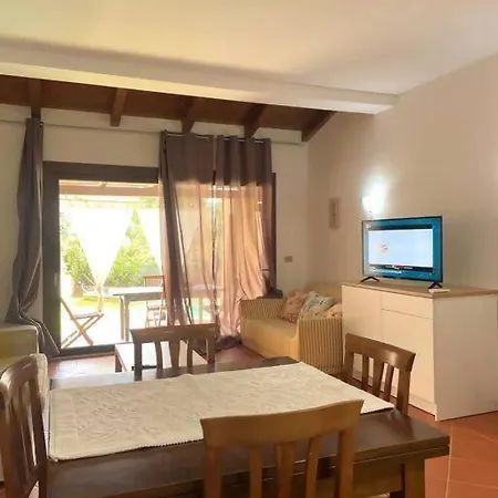 Tatil Evi Olivastro Piscina Privata