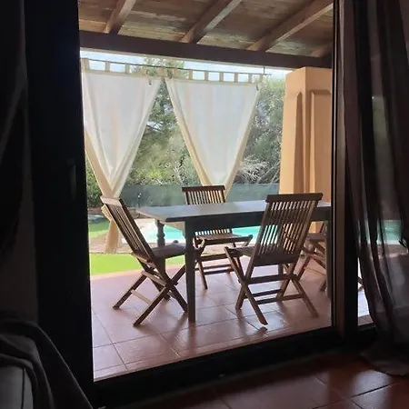 Olivastro Piscina Privata Stintino