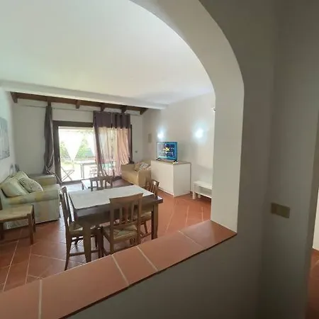 Olivastro Piscina Privata Semesterbostad Stintino